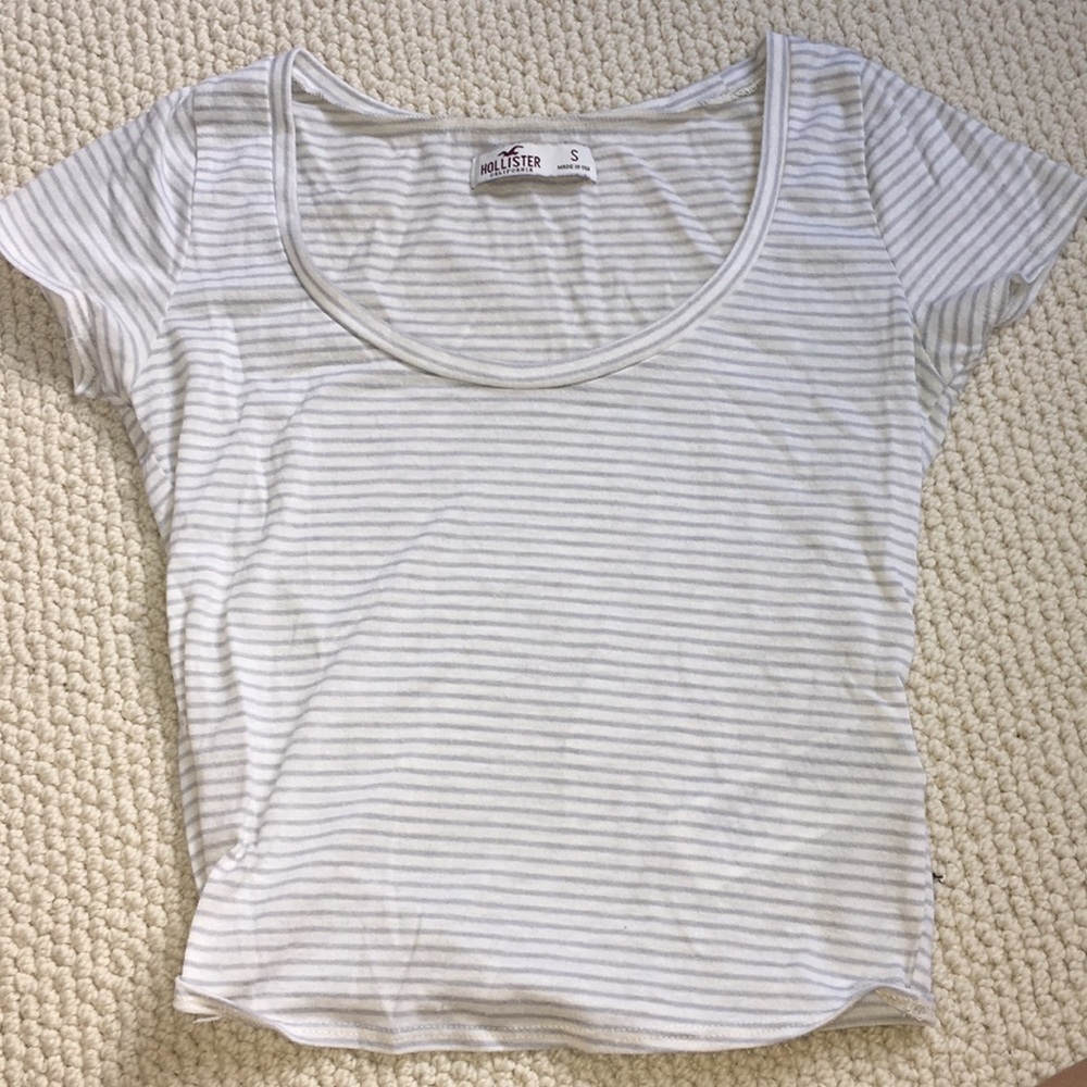 Hollister striped crop top / t-shirt